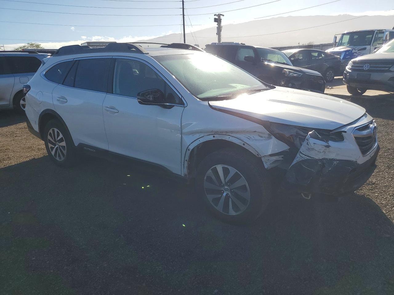 2022 Subaru Outback Premium - Image 4