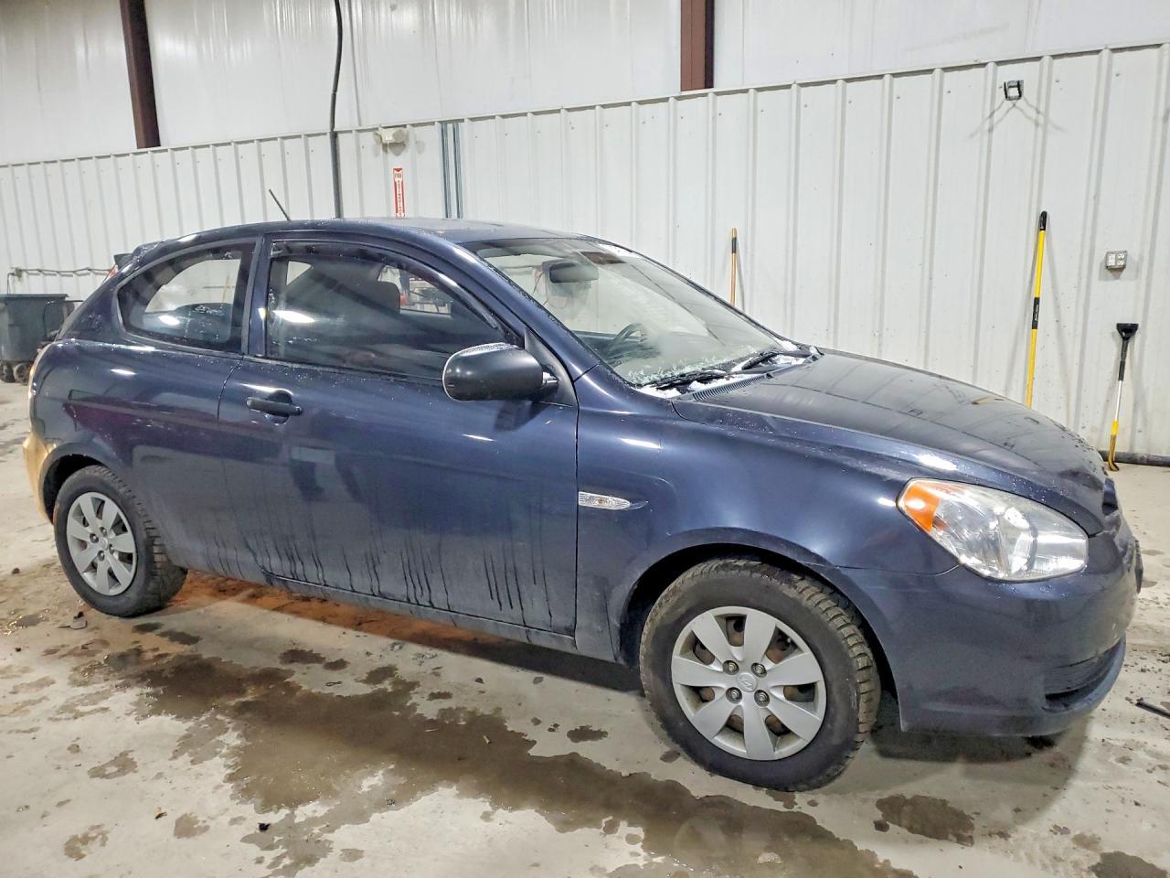 2010 Hyundai Accent Blue - Image 4