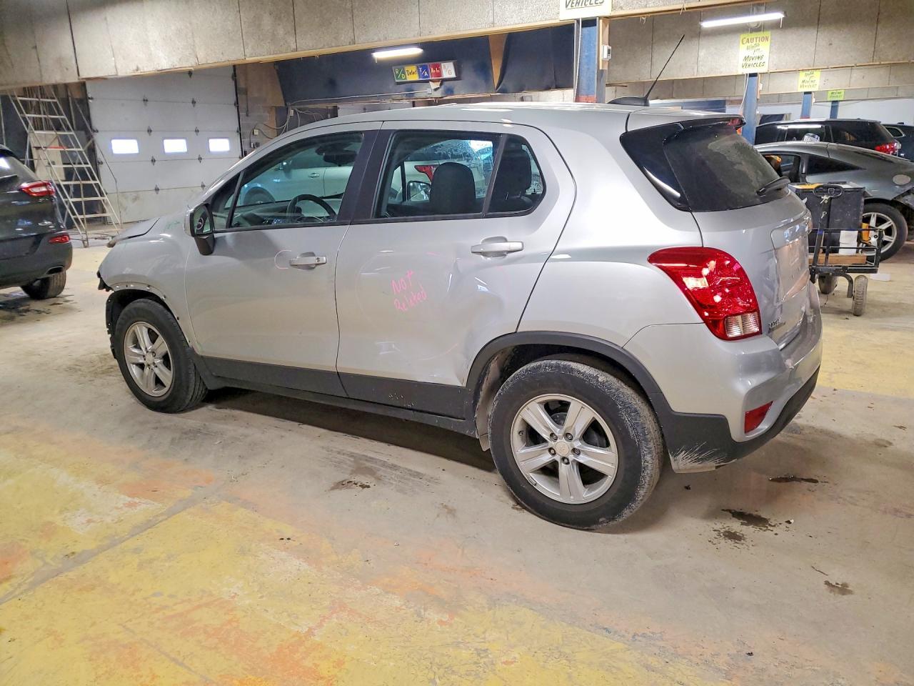 2020 Chevrolet Trax Ls - Фото 2