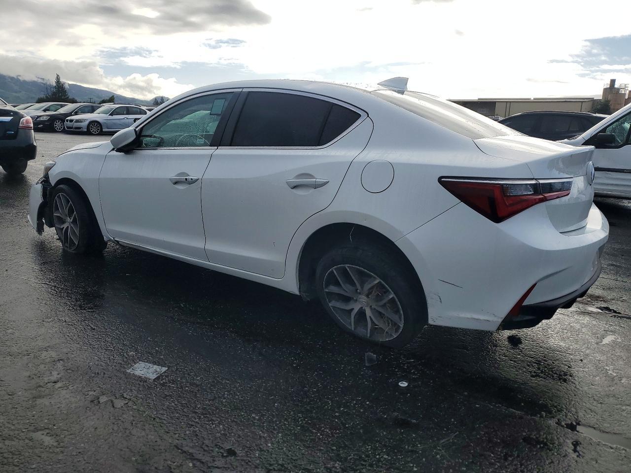 2019 Acura Ilx Premium - Image 2