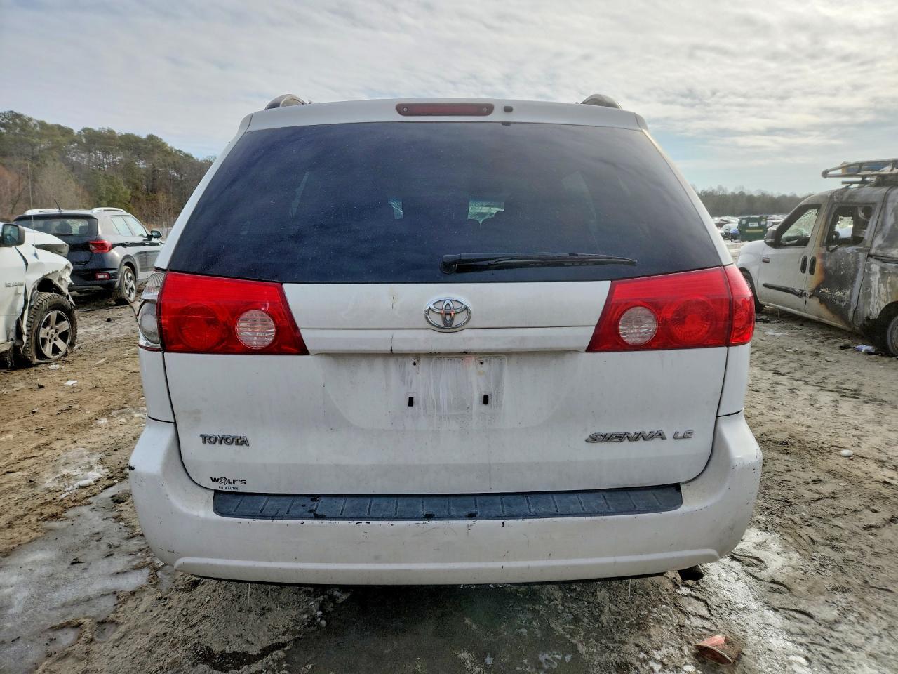 2008 Toyota Sienna Ce - Image 6