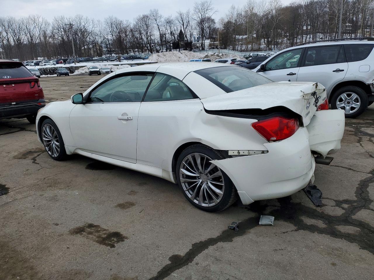 2011 Infiniti G37 Base - Image 2
