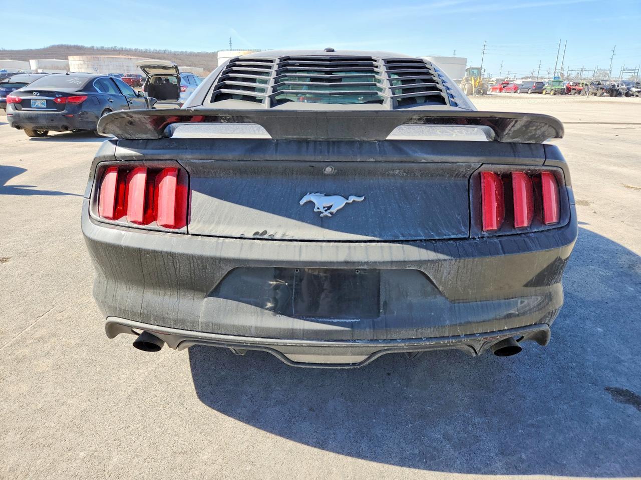 2015 Ford Mustang - Фото 6