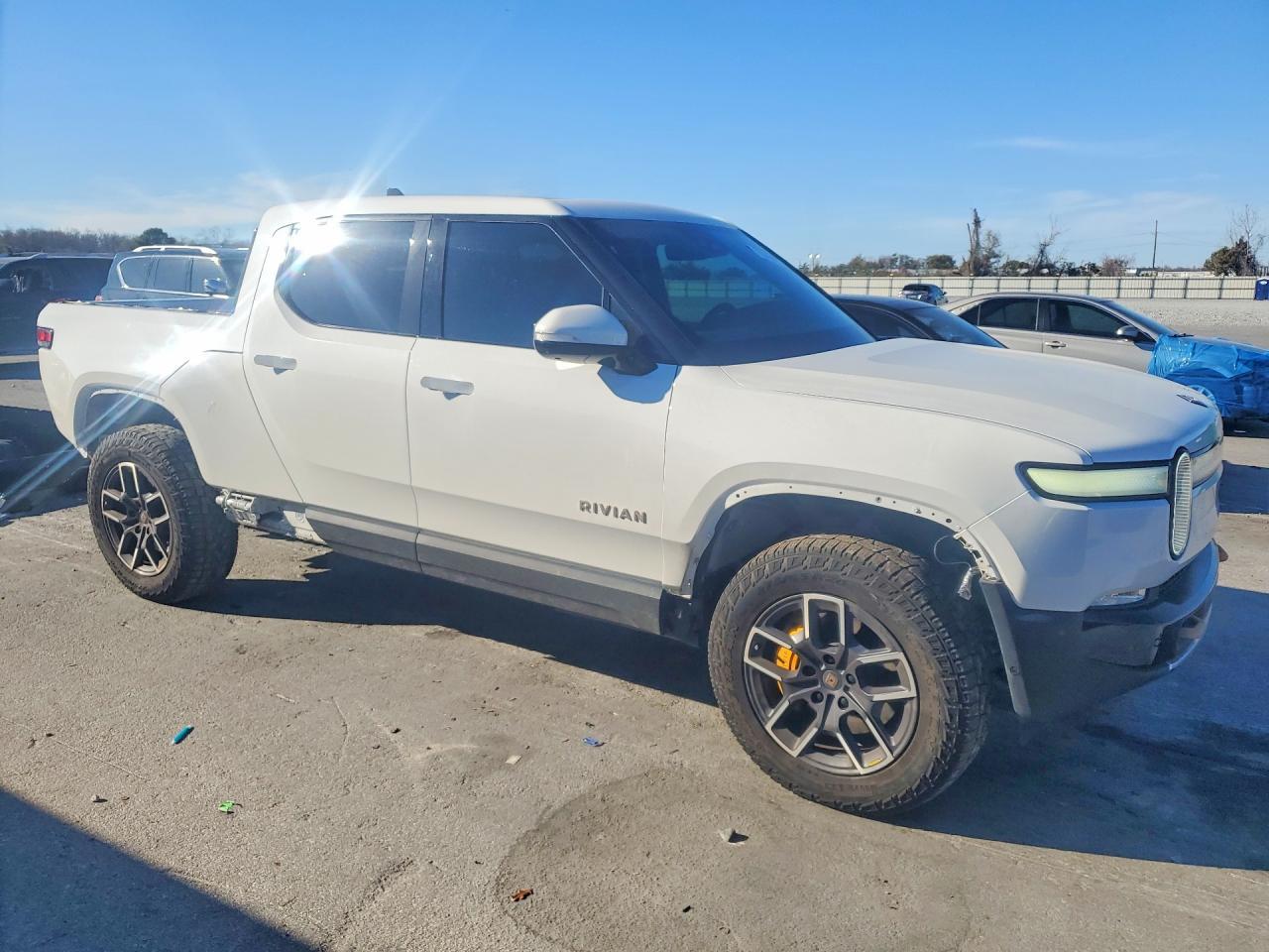 2023 Rivian R1T Adventure - Image 4