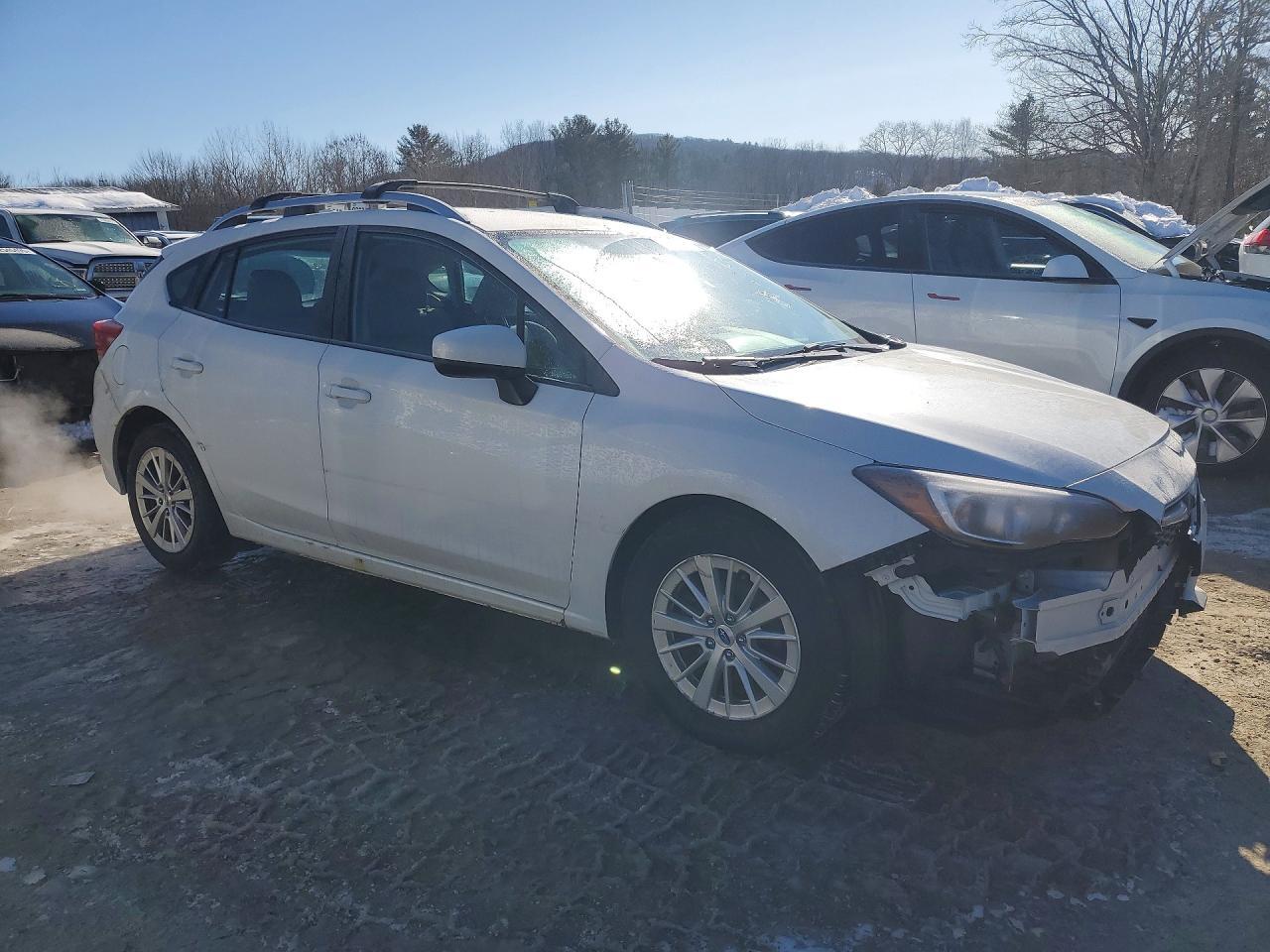 2017 Subaru Impreza Premium - Фото 4