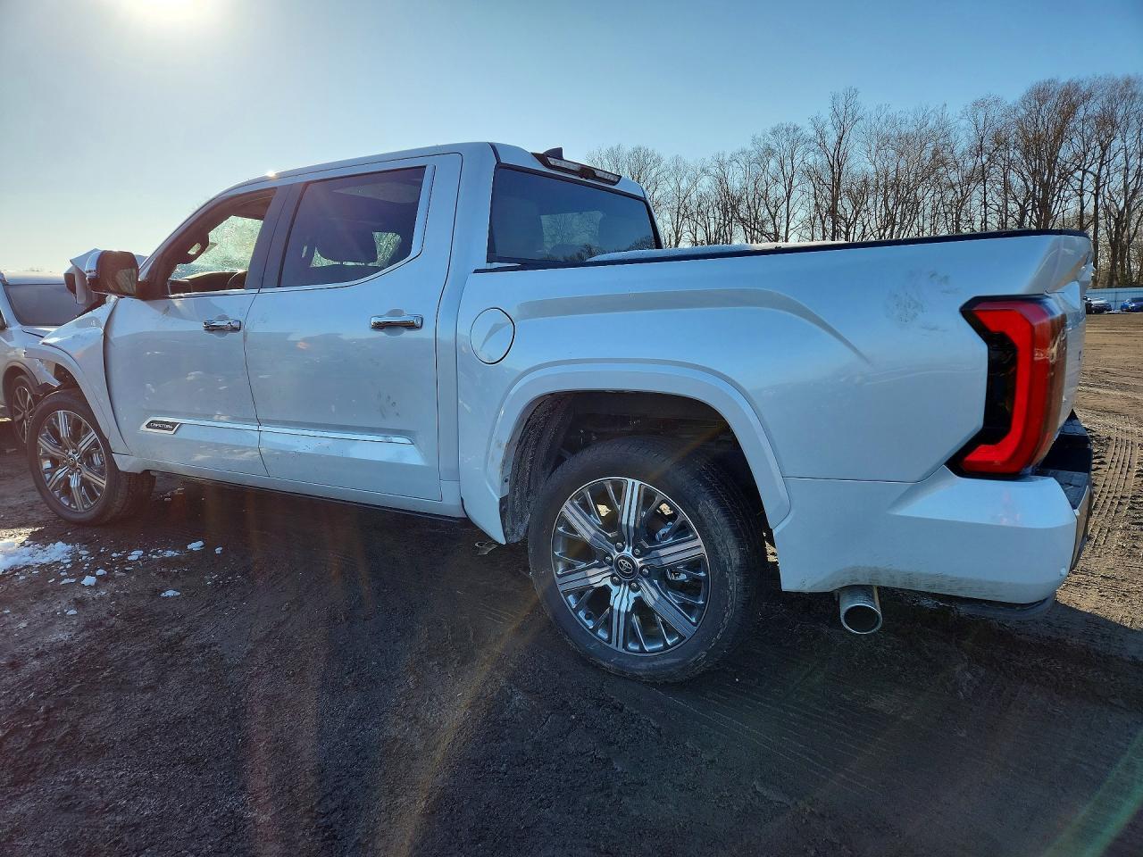 2025 Toyota Tundra Crewmax Capstone - Фото 2