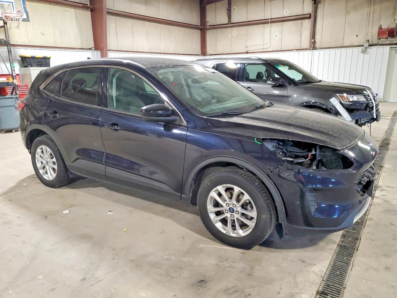 2021 Ford Escape Se - Фото 4