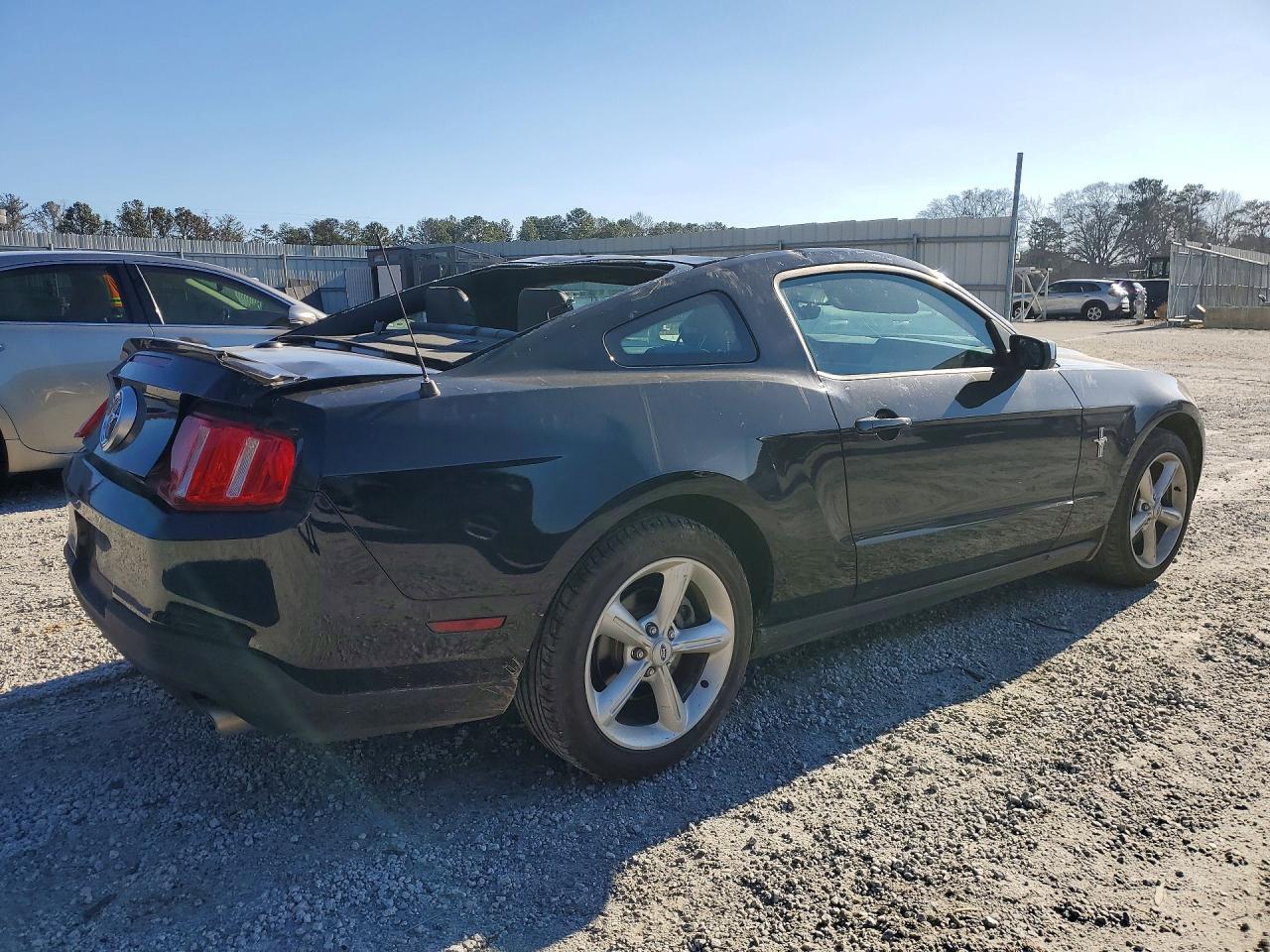 2012 Ford Mustang - Image 3