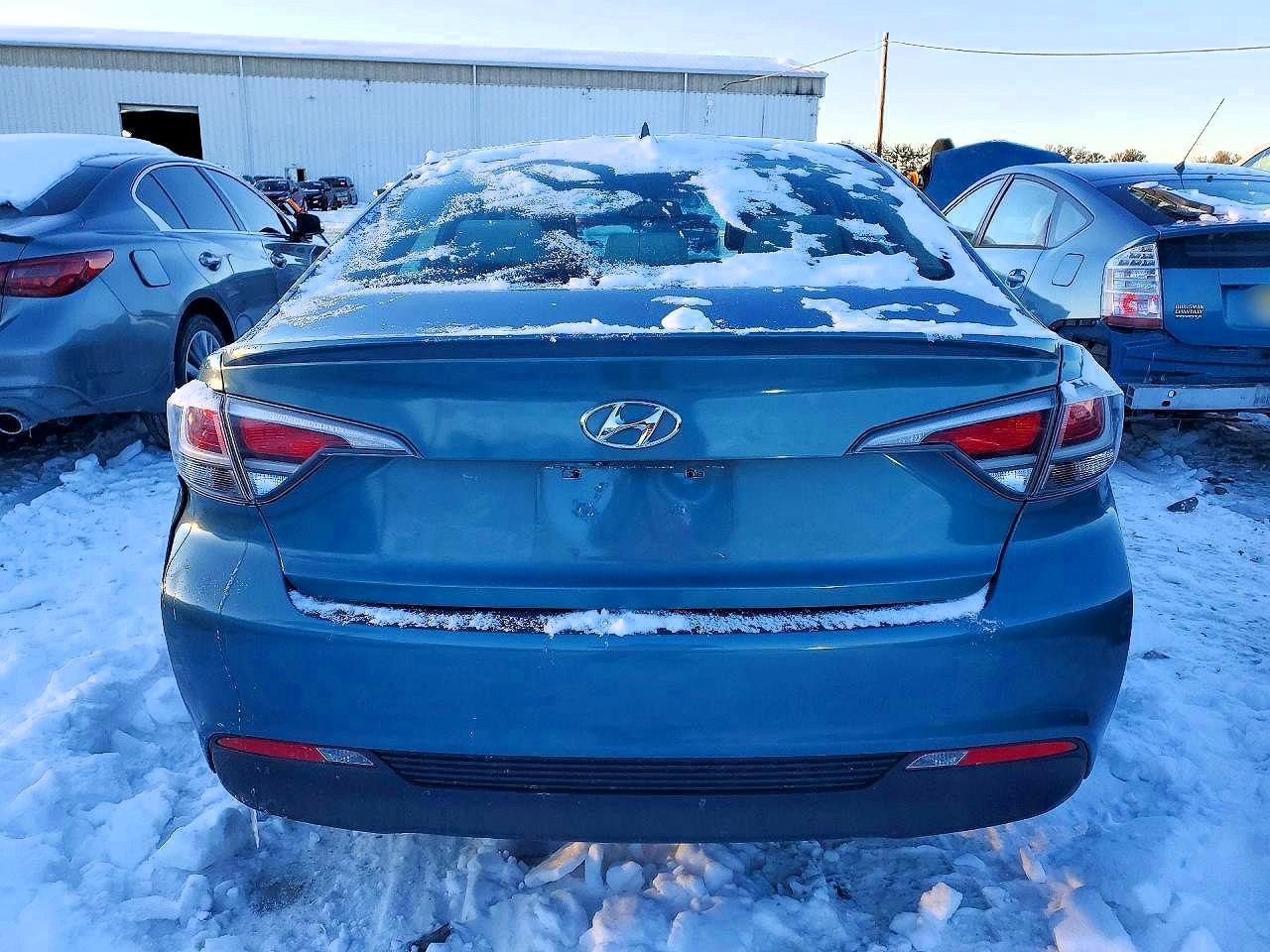 2016 Hyundai Sonata Hybrid - Image 6