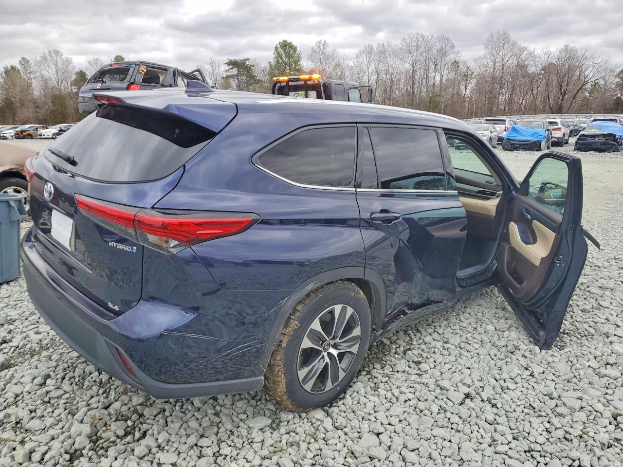2021 Toyota Highlander Hybrid Xle - Фото 3