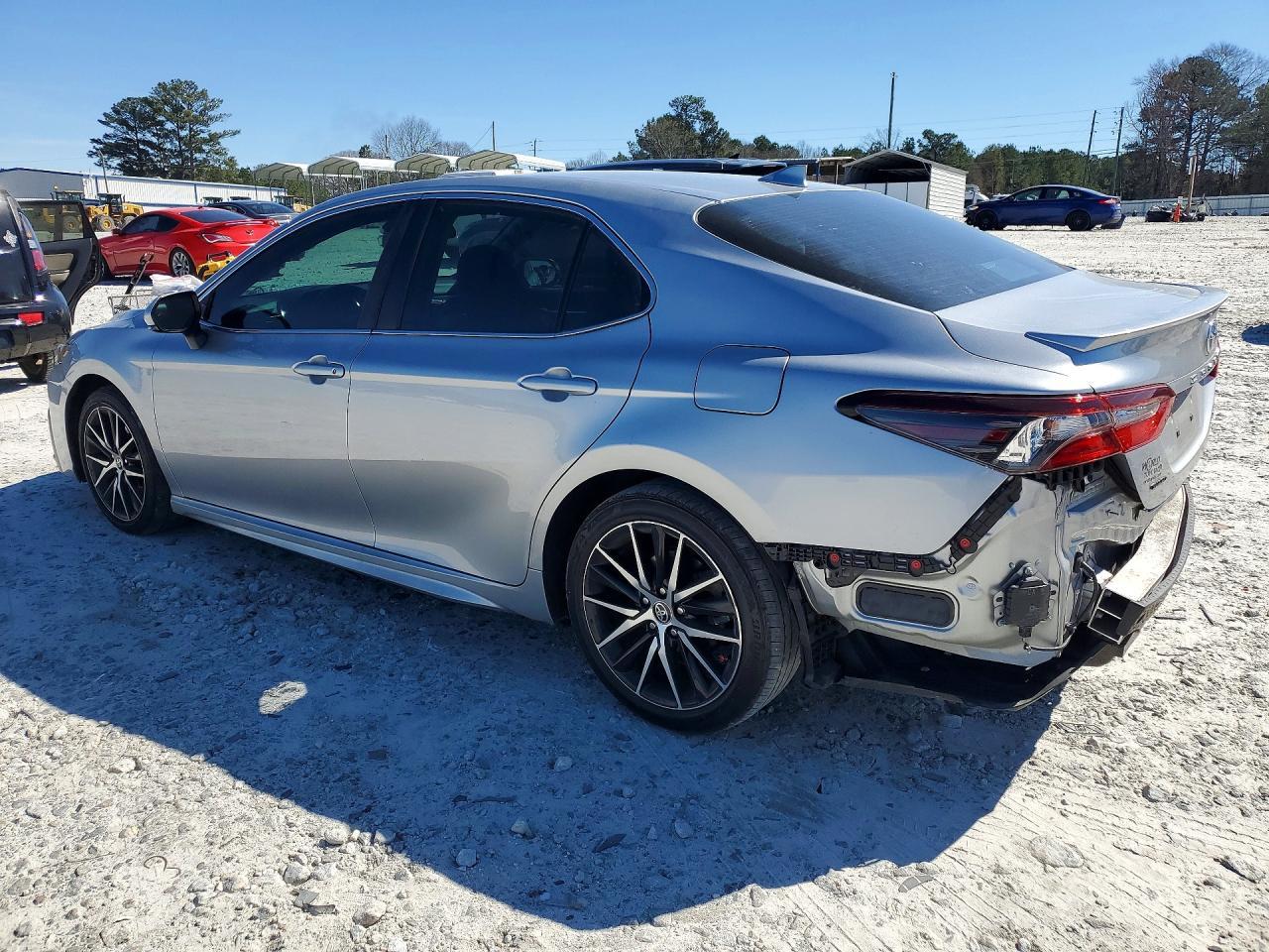 2024 Toyota Camry Se - Фото 2