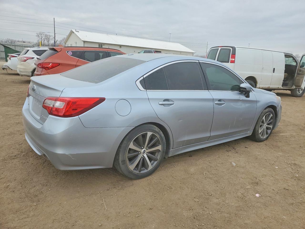 2015 Subaru Legacy 2.5I Limited - Фото 3