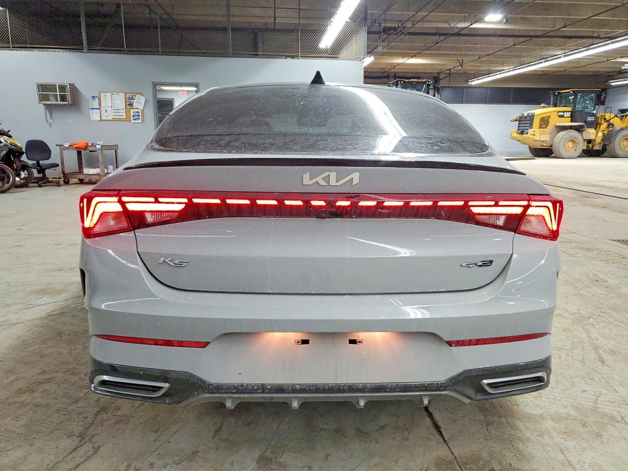 2022 Kia K5 - Фото 6