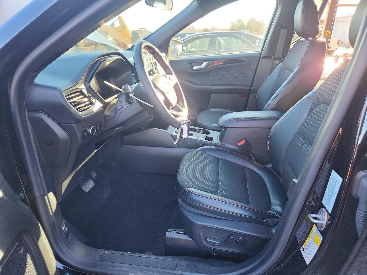 2025 Ford Escape St - Фото 7