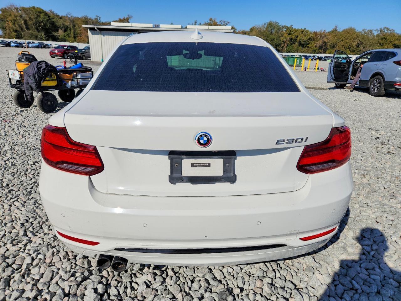 2020 BMW 230I - Фото 6