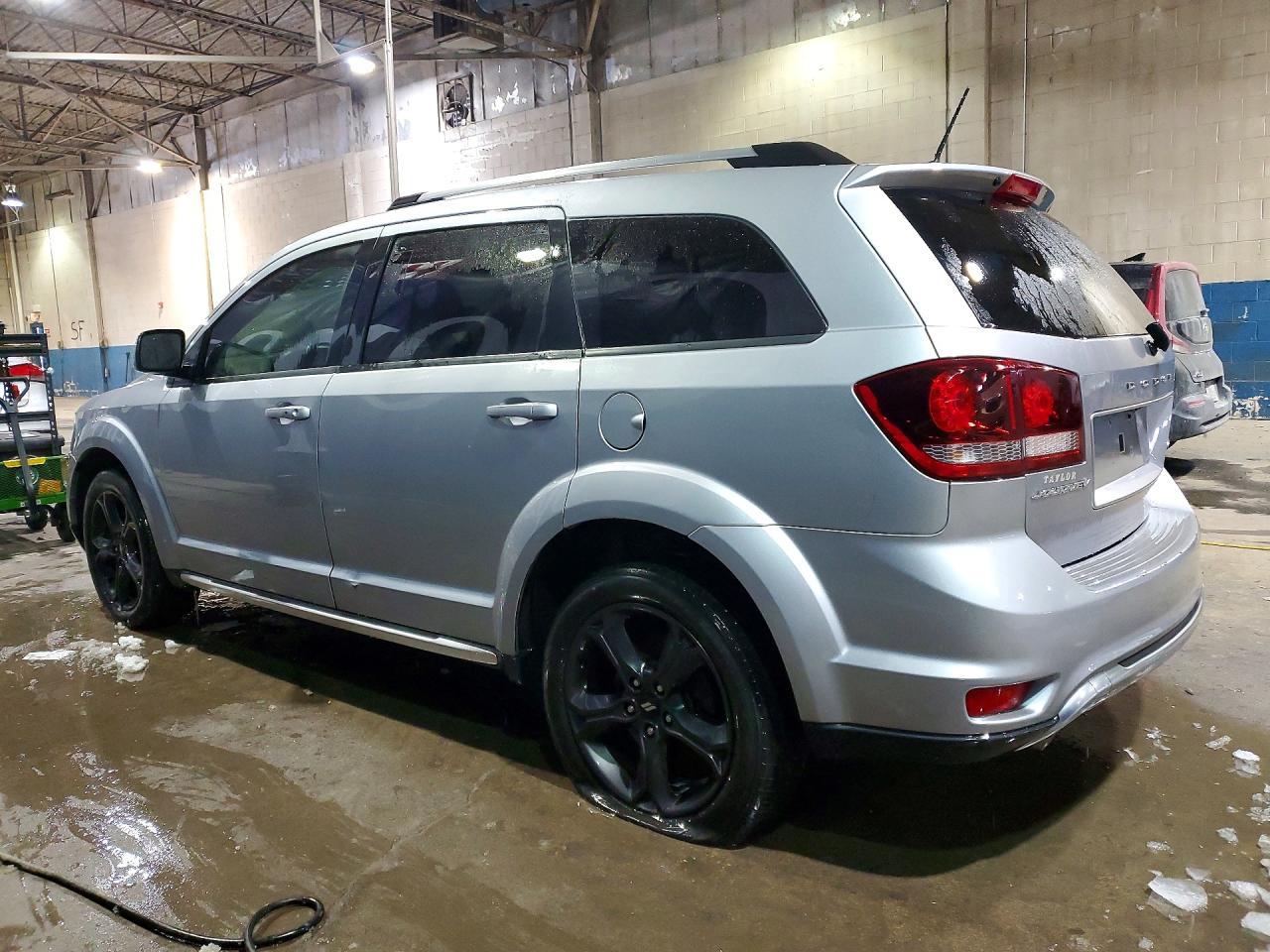 2019 Dodge Journey Crossroad - Image 2