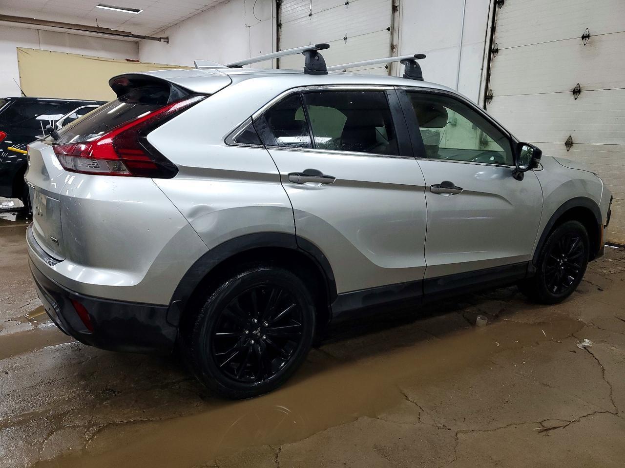 2023 Mitsubishi Eclipse Cross Le - Фото 3