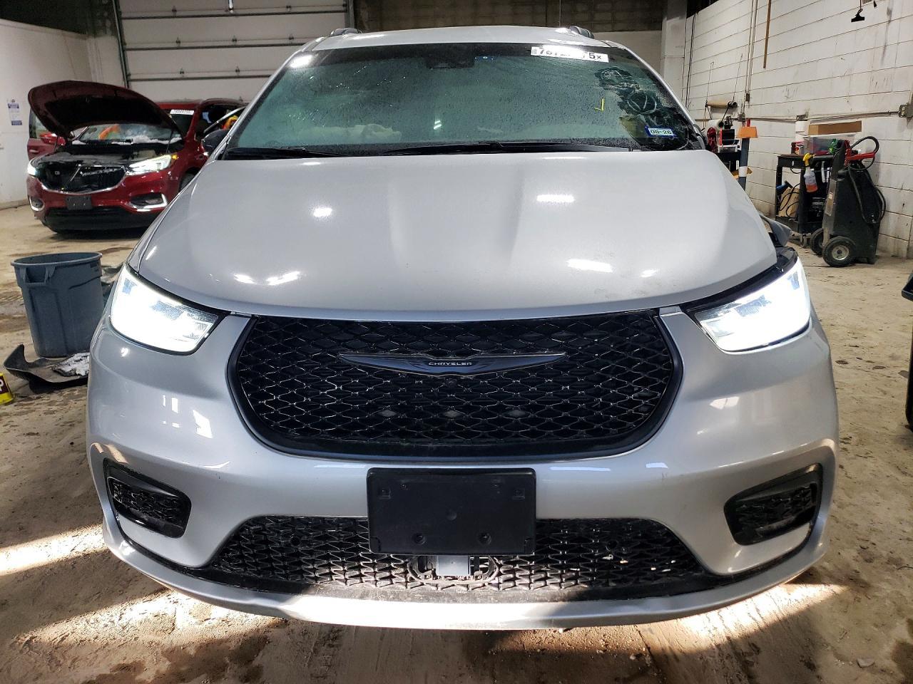 2024 Chrysler Pacifica Touring L - Фото 5