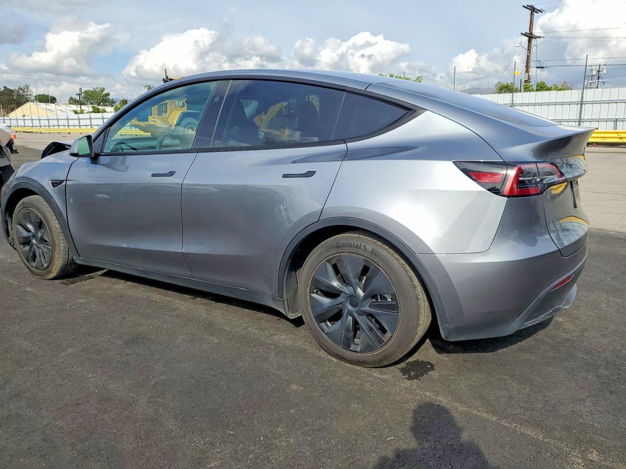 2024 Tesla Model Y - Image 2