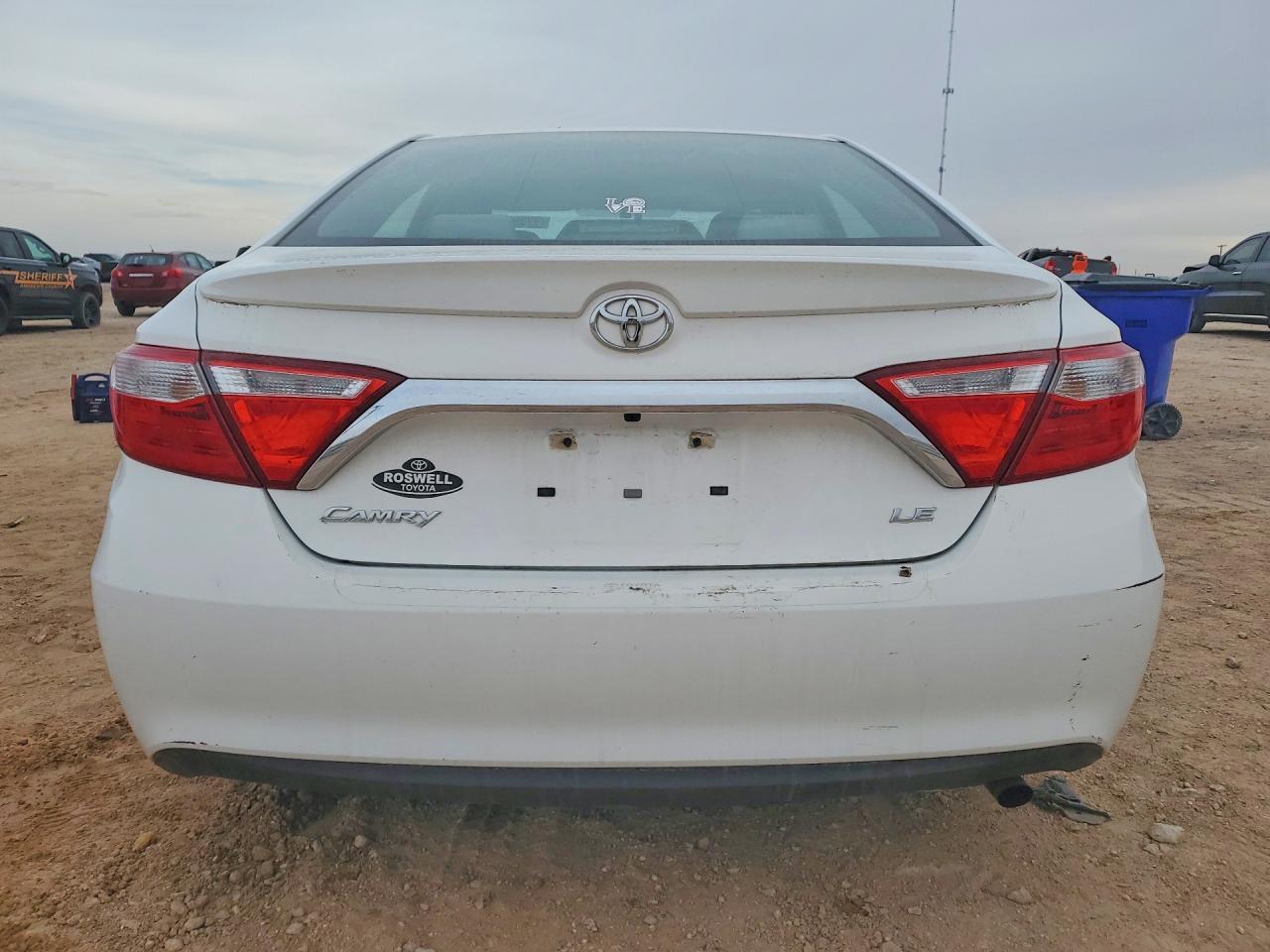 2017 Toyota Camry Le - Image 5
