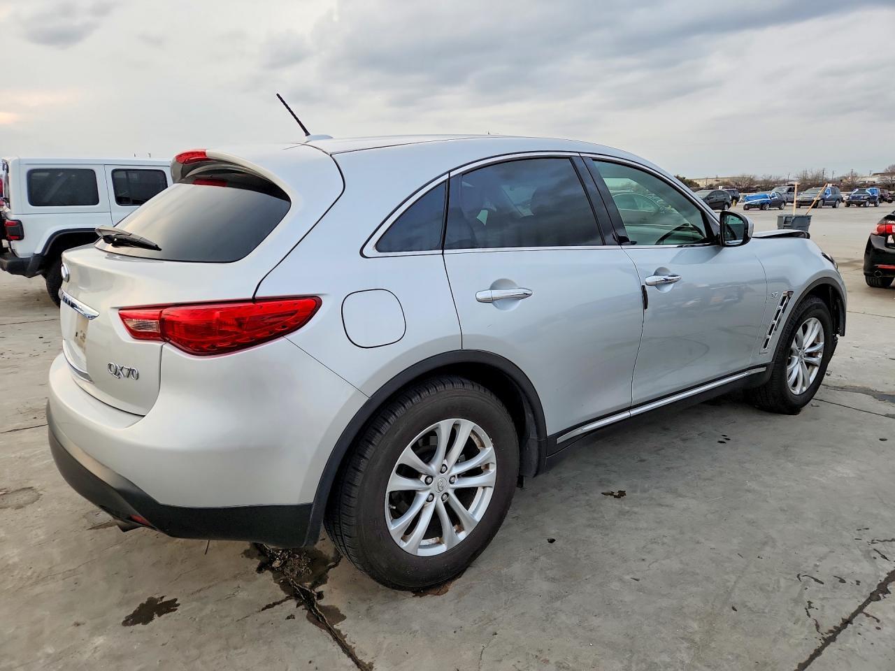 2017 Infiniti Qx70 Base - Фото 3