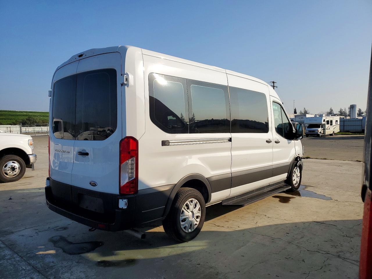 2023 Ford Transit T-150 - Фото 3