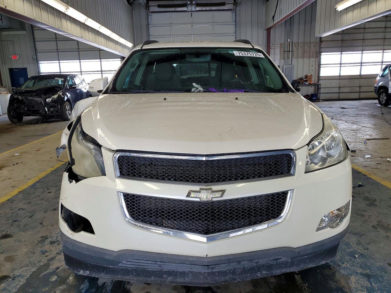2011 Chevrolet Traverse Lt - Фото 5