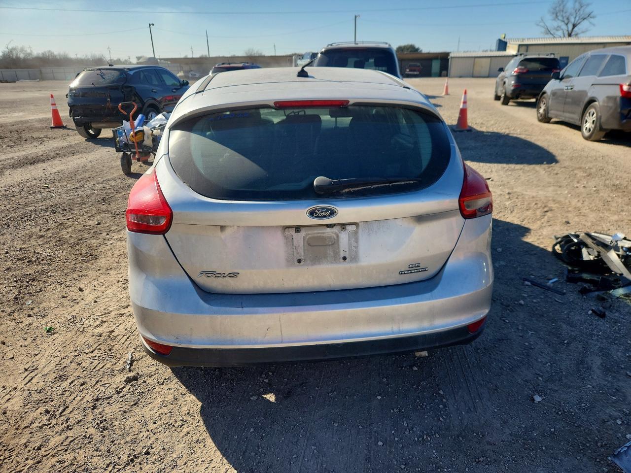 2016 Ford Focus Se - Фото 6