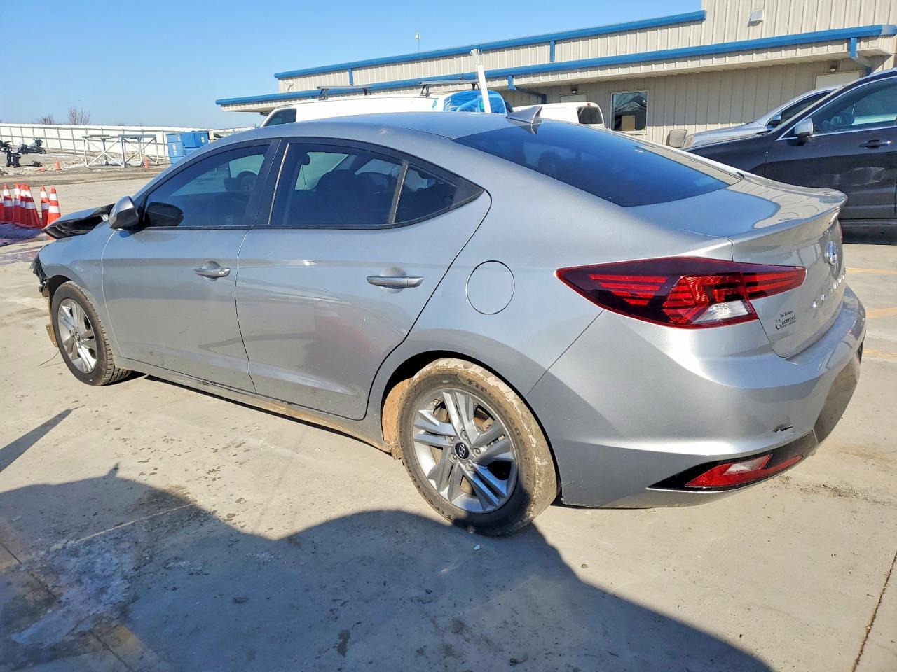2020 Hyundai Elantra Sel - Image 2