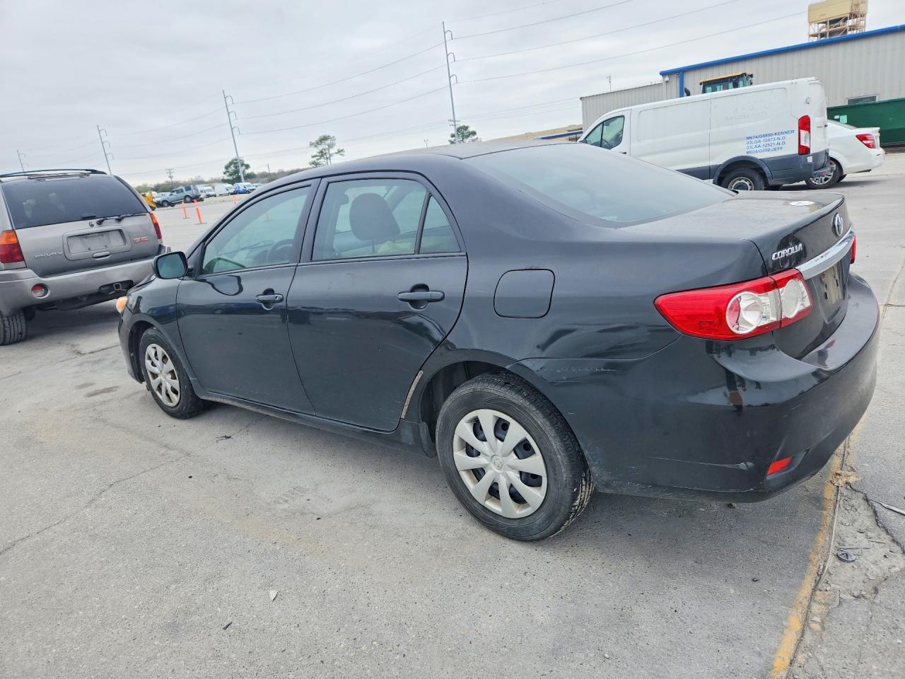 2011 Toyota Corolla Base - Фото 2