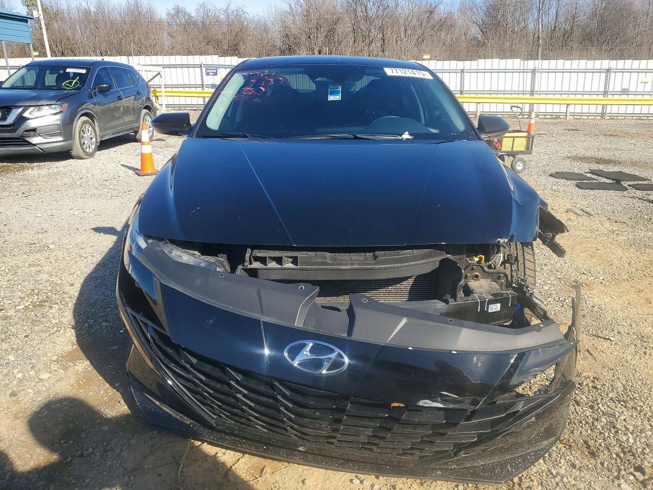 2023 Hyundai Elantra Sel - Фото 5