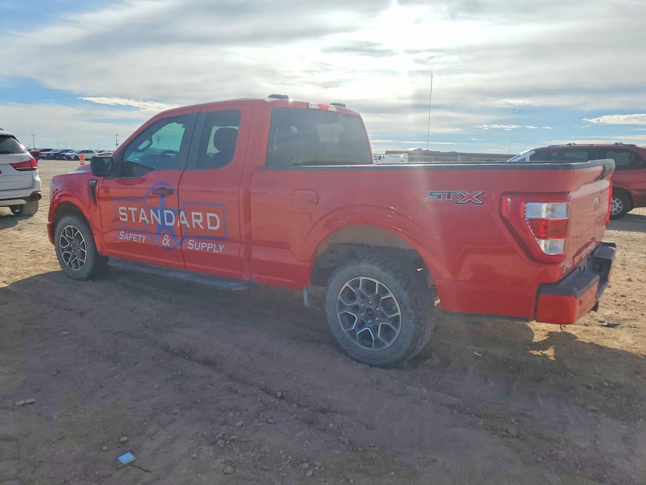 2021 Ford F150 Super Cab - Фото 2