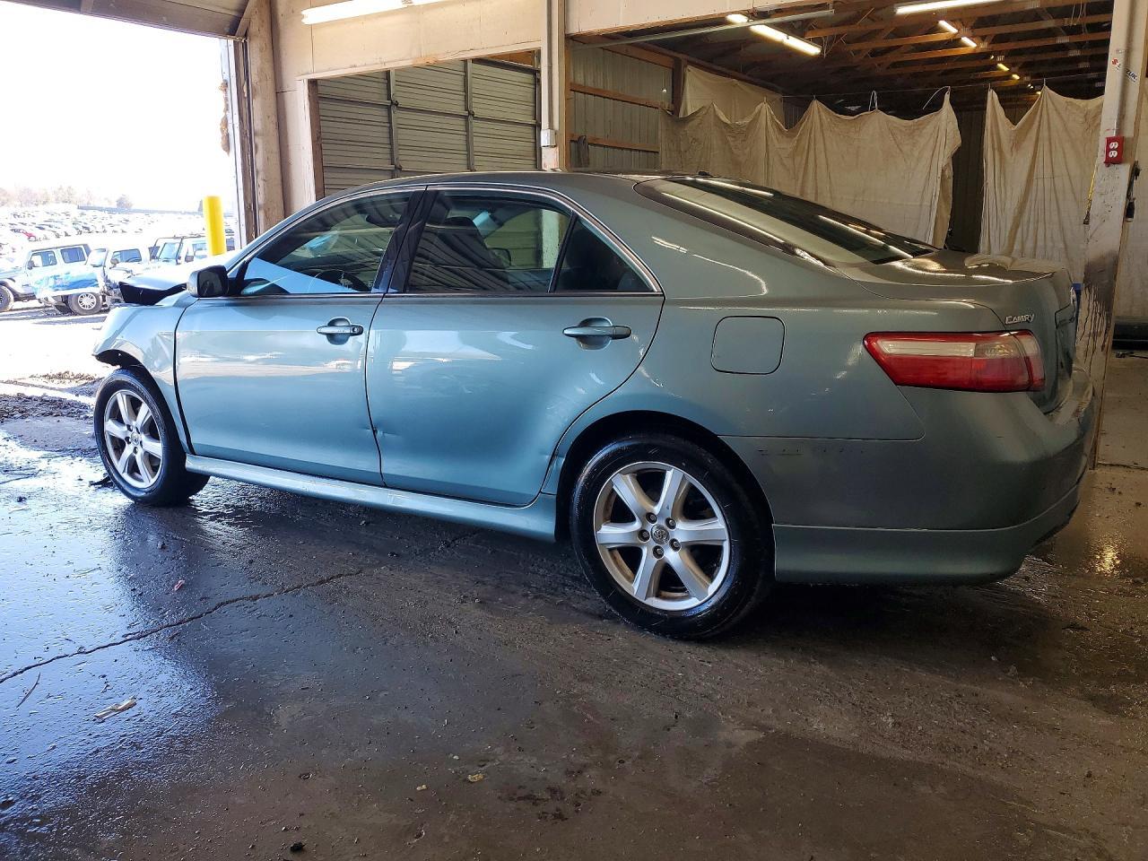 2007 Toyota Camry Se - Фото 2