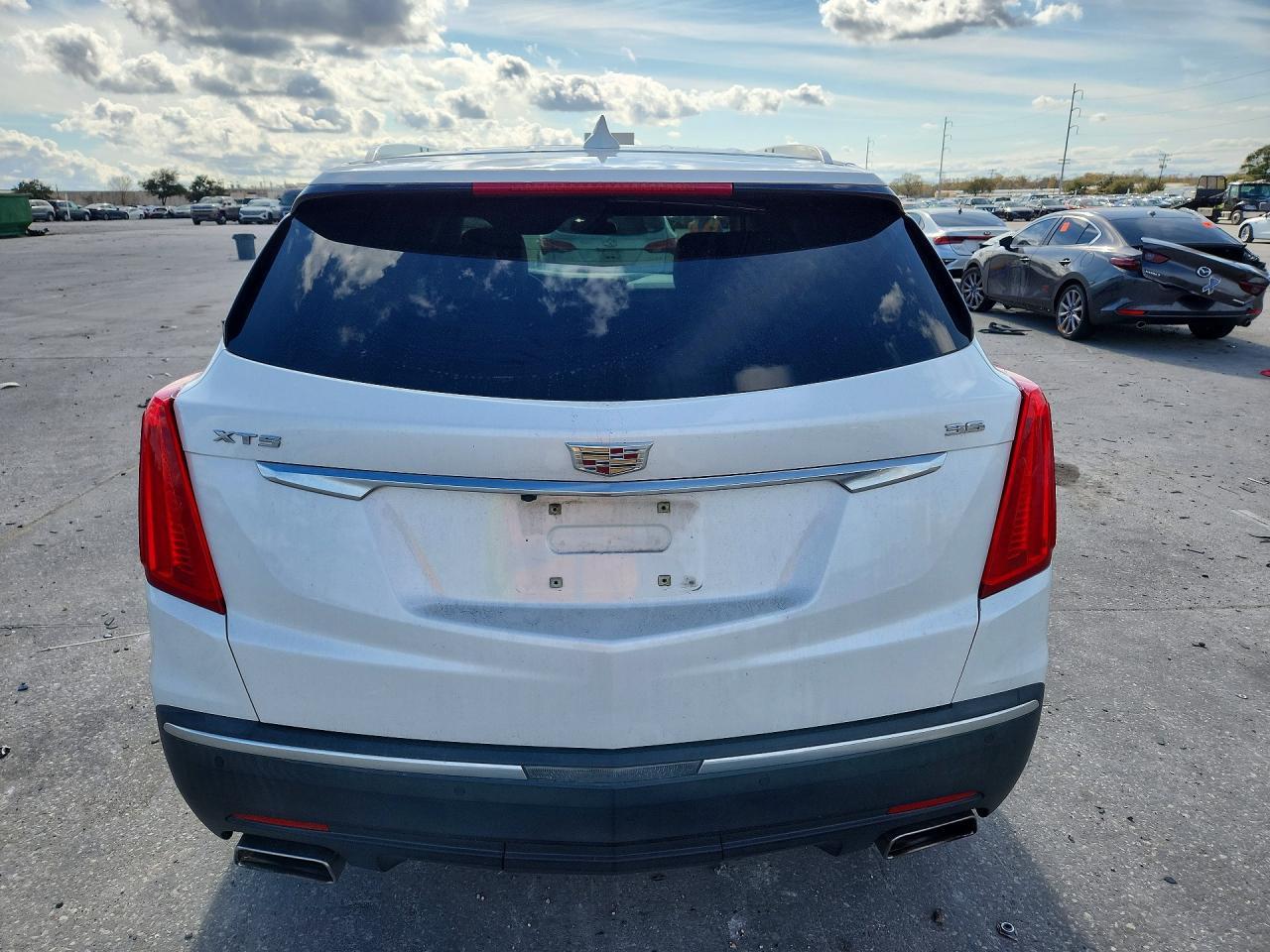 2018 Cadillac Xt5 Premium Luxury - Image 6