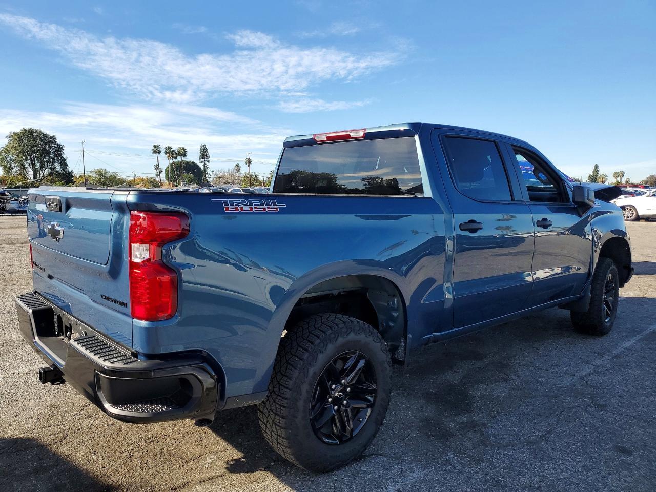 2024 Chevrolet Silverado K1500 Trail Boss Custom - Фото 3