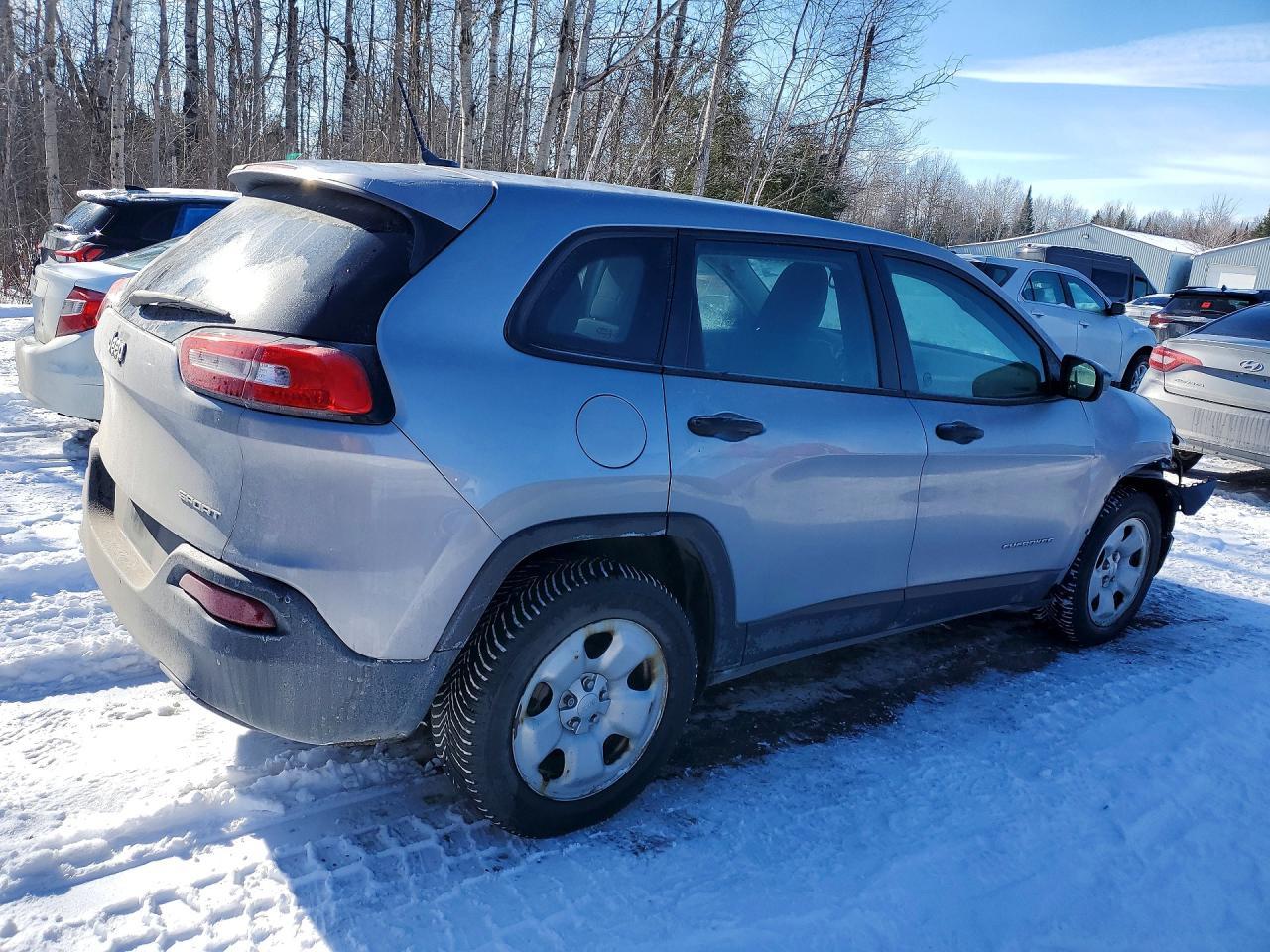 2016 Jeep Cherokee Sport - Фото 3
