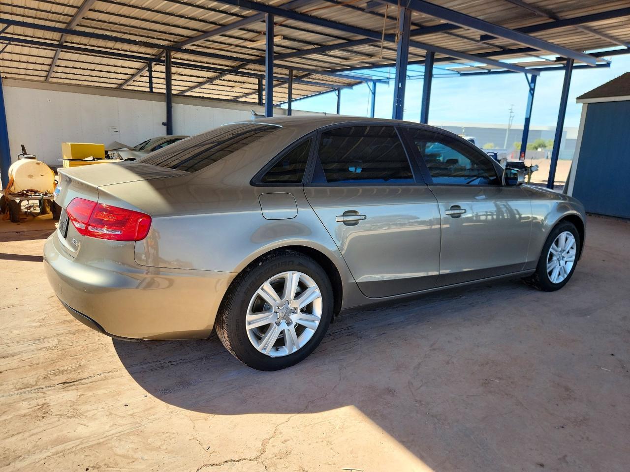 2011 Audi A4 Premium - Фото 3