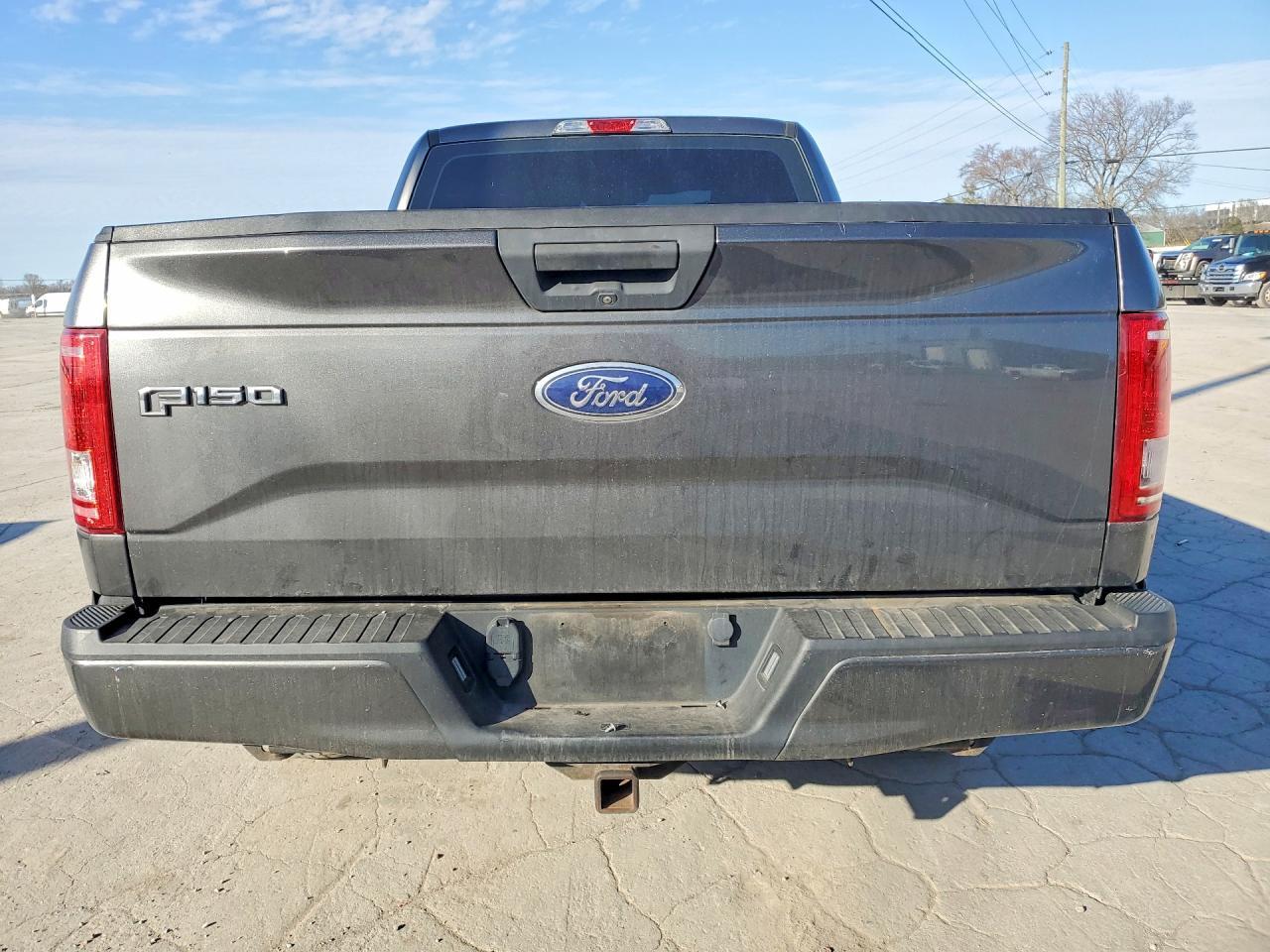 2017 Ford F150 Super Cab - Image 6