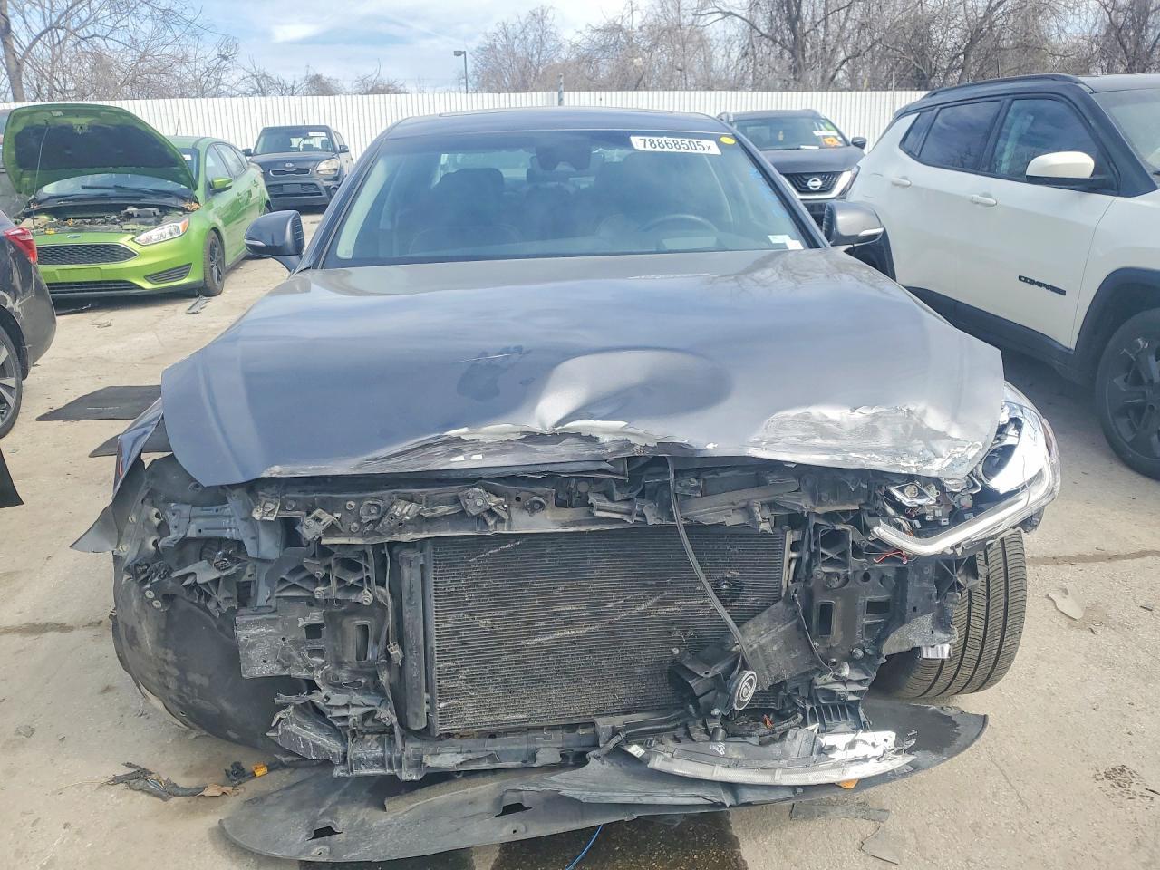 2019 Genesis G90 5.0 Ultimate - Image 5