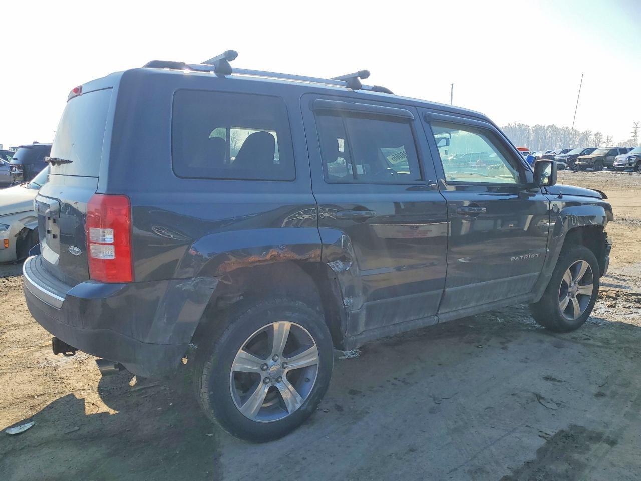 2016 Jeep Patriot Latitude - Image 3