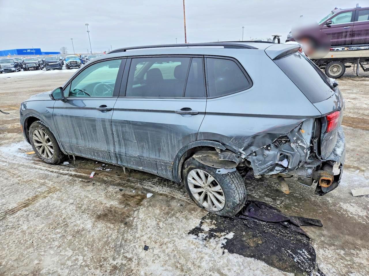 2018 Volkswagen Tiguan S - Image 2