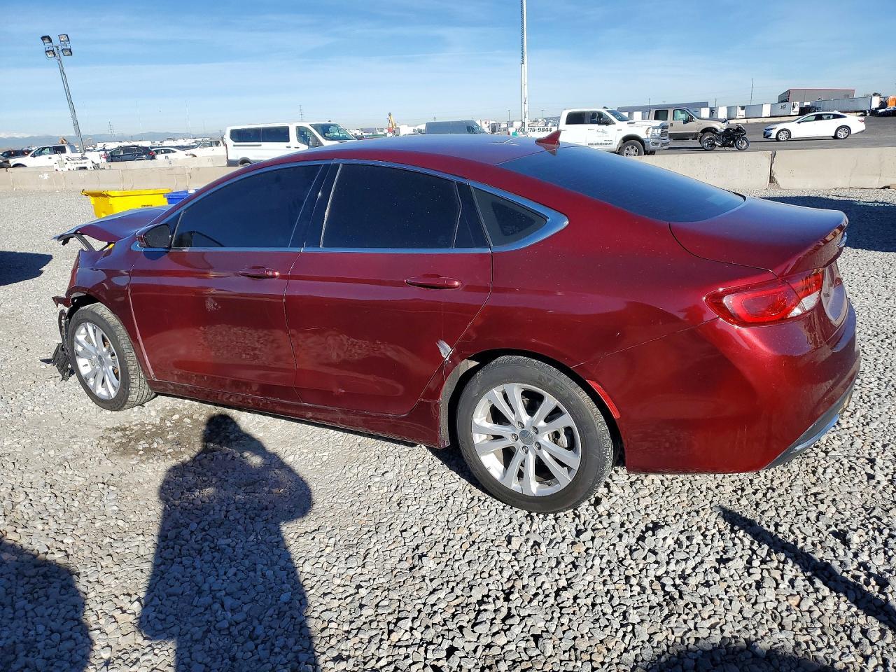 2016 Chrysler 200 Limited - Фото 2