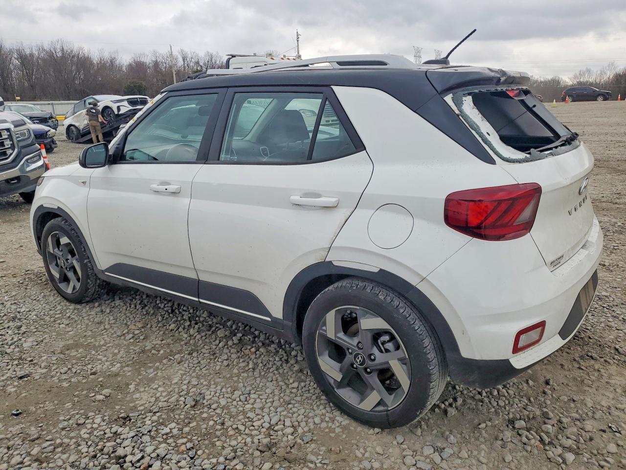 2025 Hyundai Venue Sel - Фото 2