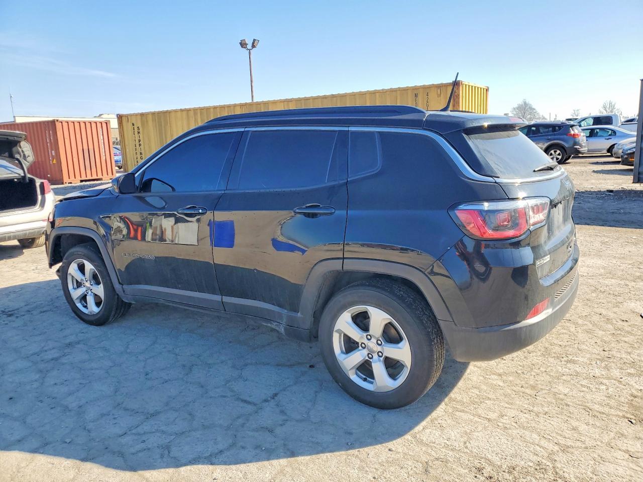 2018 Jeep Compass Latitude - Image 2