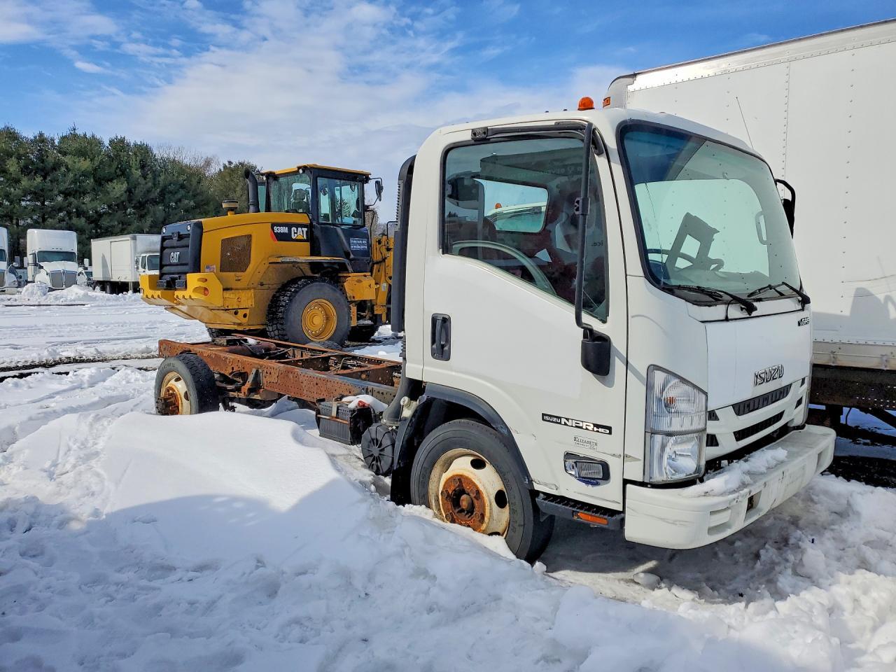 2017 Isuzu Npr Hd Truck Cab And Chassis - Image 4
