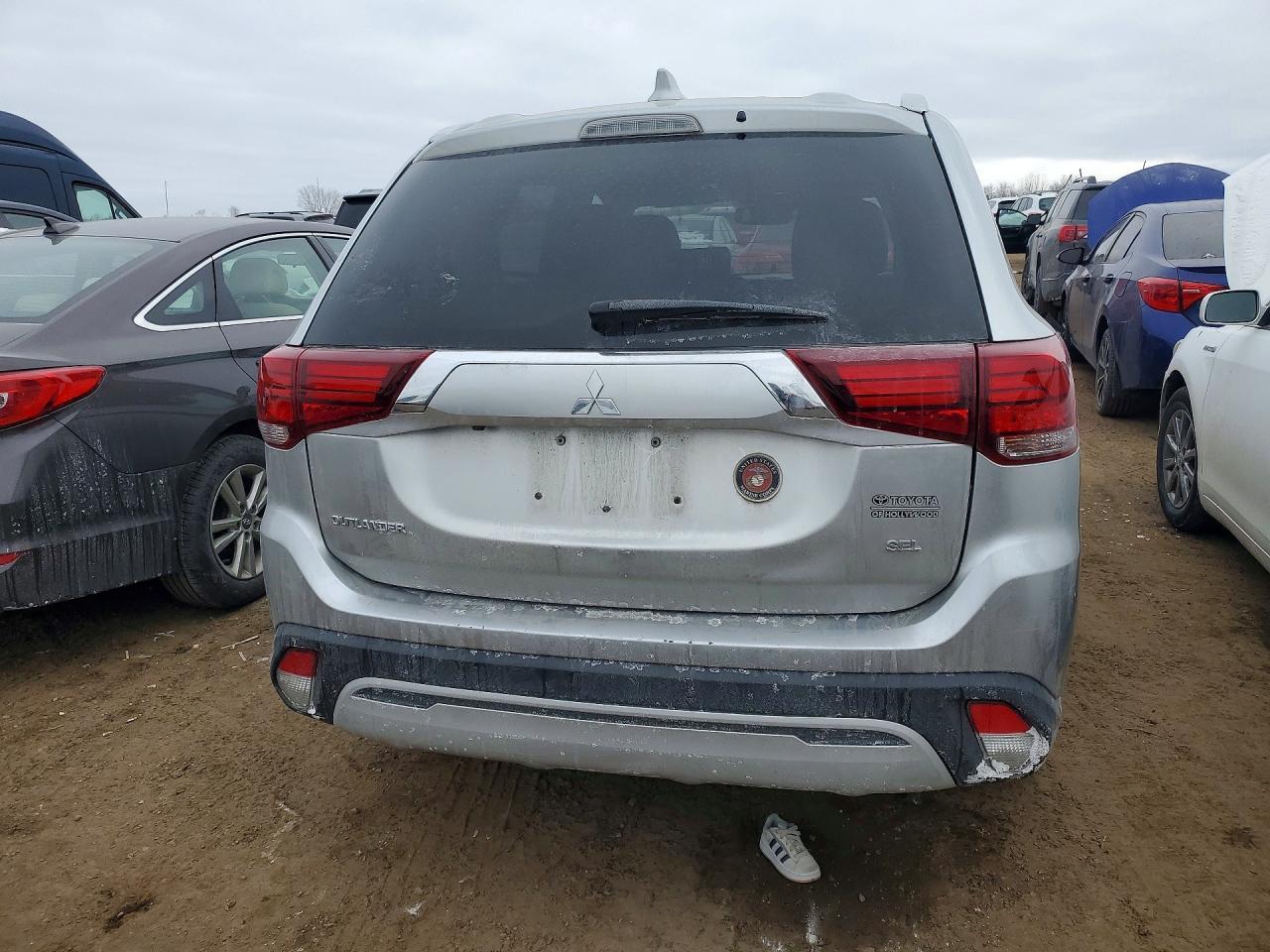 2020 Mitsubishi Outlander Se - Фото 6