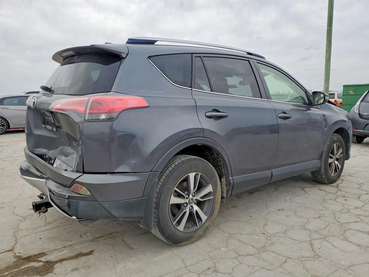 2016 Toyota Rav4 Xle - Фото 3