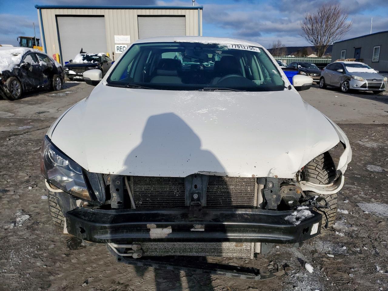 2013 Volkswagen Passat S - Фото 5
