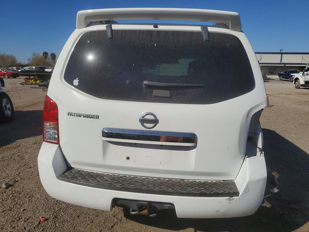 2012 Nissan Pathfinder S - Image 6