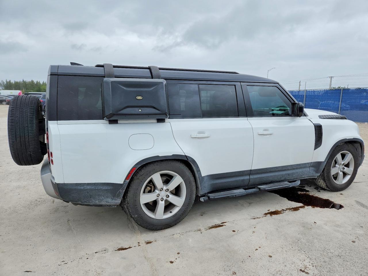 2024 Land Rover Defender 130 S - Фото 3